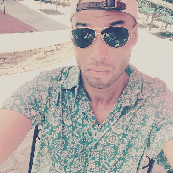 Hi 👋 All of you beautiful Shoppers. - Picture 1 of 2